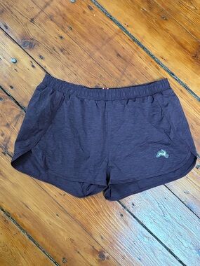 Women's Tracksmith Shorts (Maroon)